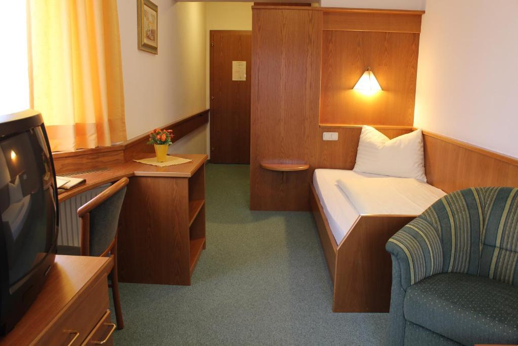 Hotel Lohninger-Schober Sankt Georgen im Attergau Szoba fotó